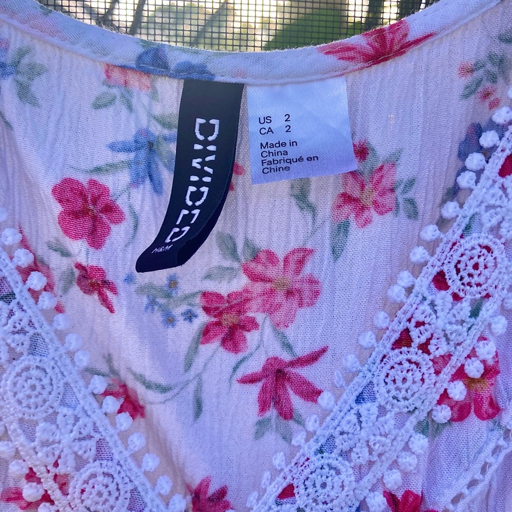 Colorful Floral Cami - Picture 4 of 4